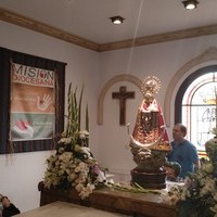 Dia de la Hospitalidad, comida, oración en la capilla de la Virgen de los Llanos y miguelitos.