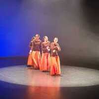 LA ESCUELA DE DANZA CUEVAS FESTIVAL DE BALLET A BENEFICIO DE NUESTRA HOSPITALIDAD.