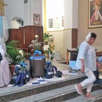 19 de junio parroquia de Franciscanos, juntos en oración el día que se iniciaría la peregrinación.